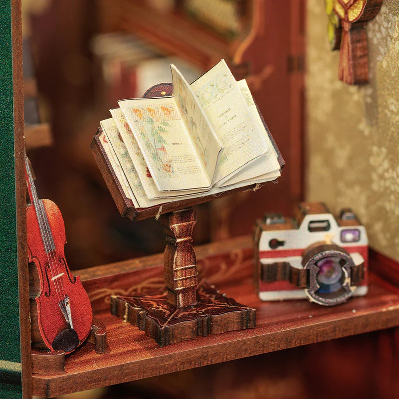 Owl’s Lantern Bookstore